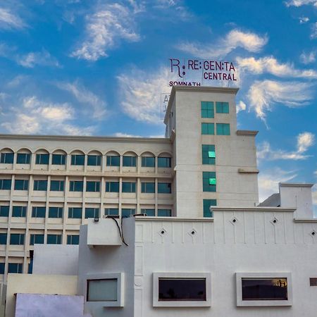 รีเจนตา เซ็นทรัล สมนาถ Hotel โสมนัส ภายนอก รูปภาพ
