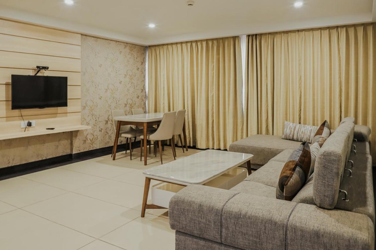 รีเจนตา เซ็นทรัล สมนาถ Hotel โสมนัส ภายนอก รูปภาพ
