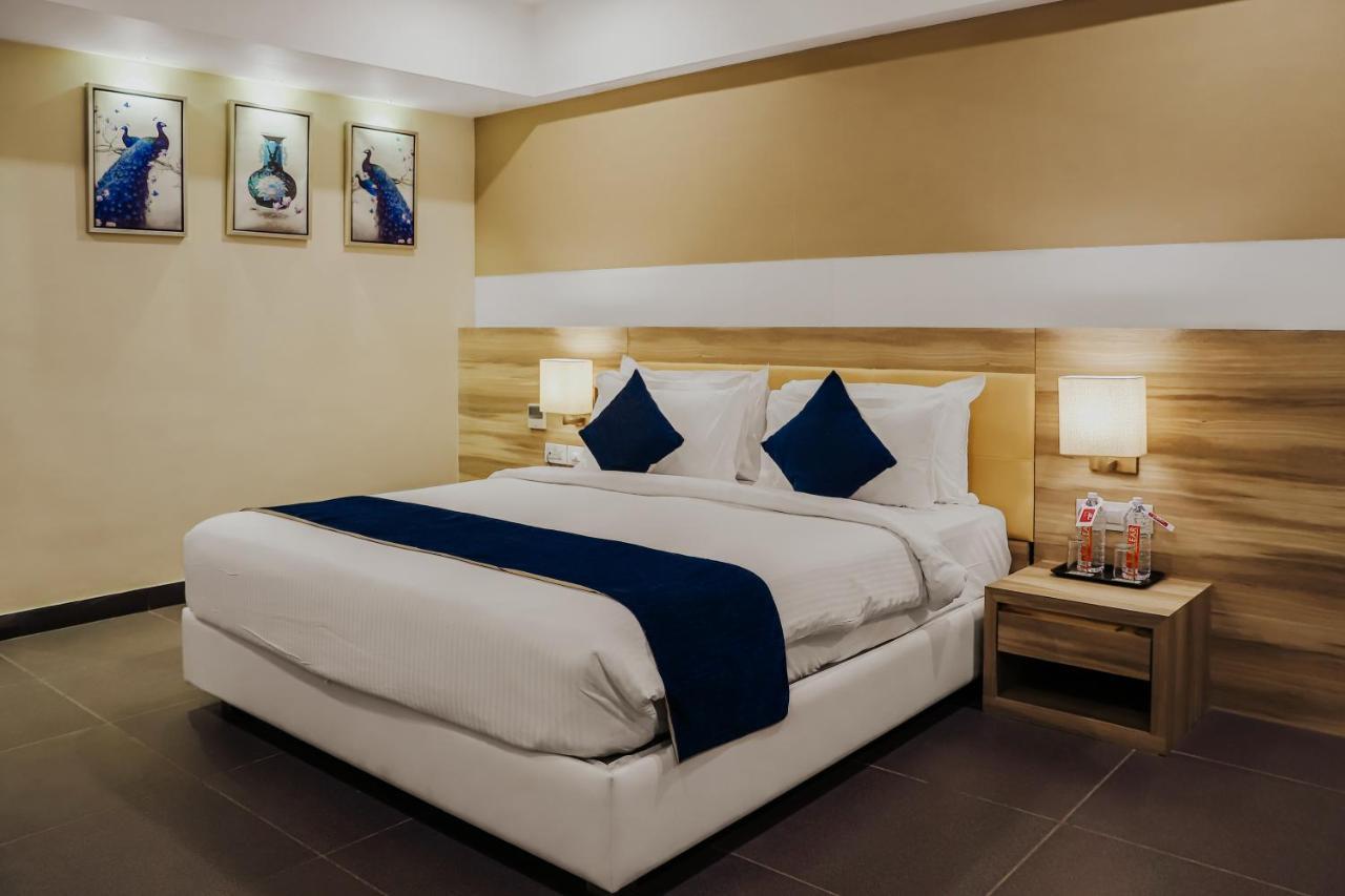 รีเจนตา เซ็นทรัล สมนาถ Hotel โสมนัส ภายนอก รูปภาพ