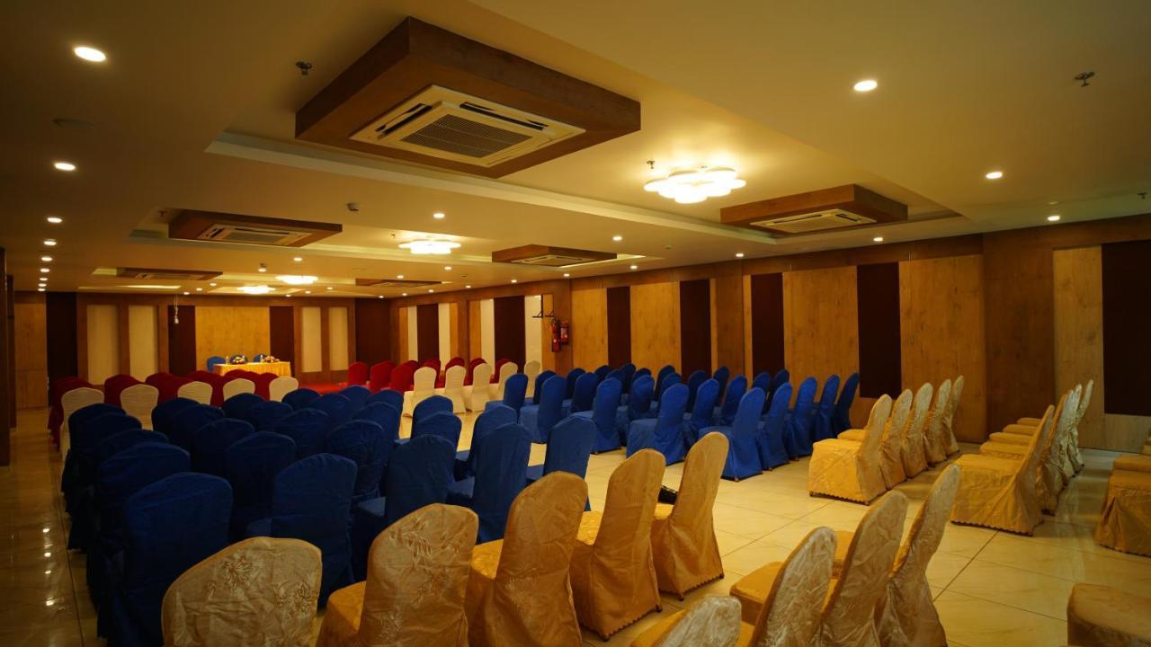 รีเจนตา เซ็นทรัล สมนาถ Hotel โสมนัส ภายนอก รูปภาพ