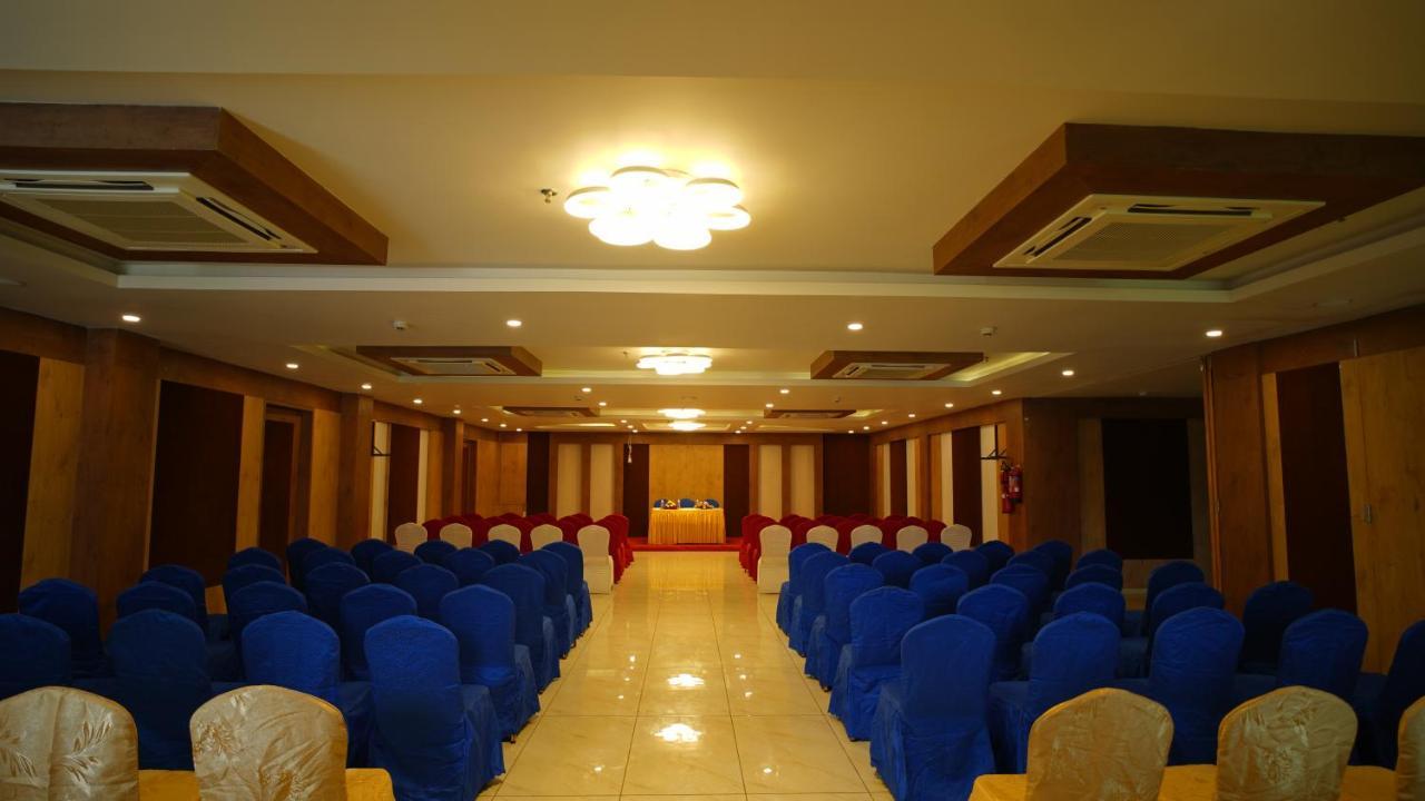 รีเจนตา เซ็นทรัล สมนาถ Hotel โสมนัส ภายนอก รูปภาพ
