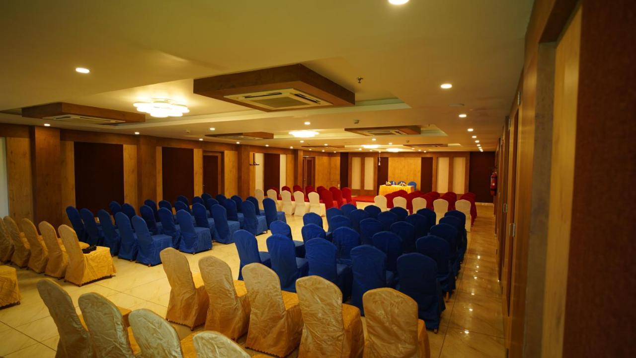 รีเจนตา เซ็นทรัล สมนาถ Hotel โสมนัส ภายนอก รูปภาพ