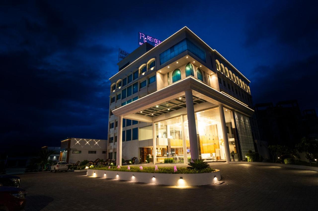 รีเจนตา เซ็นทรัล สมนาถ Hotel โสมนัส ภายนอก รูปภาพ