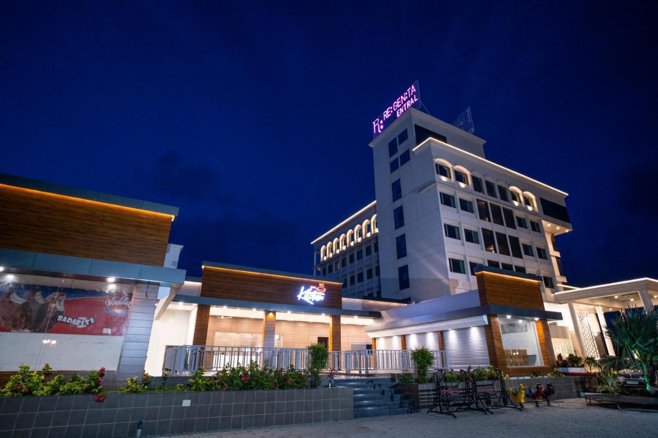 รีเจนตา เซ็นทรัล สมนาถ Hotel โสมนัส ภายนอก รูปภาพ