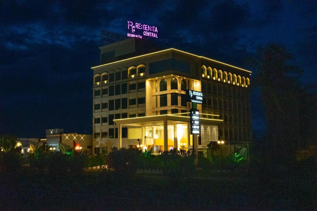 รีเจนตา เซ็นทรัล สมนาถ Hotel โสมนัส ภายนอก รูปภาพ