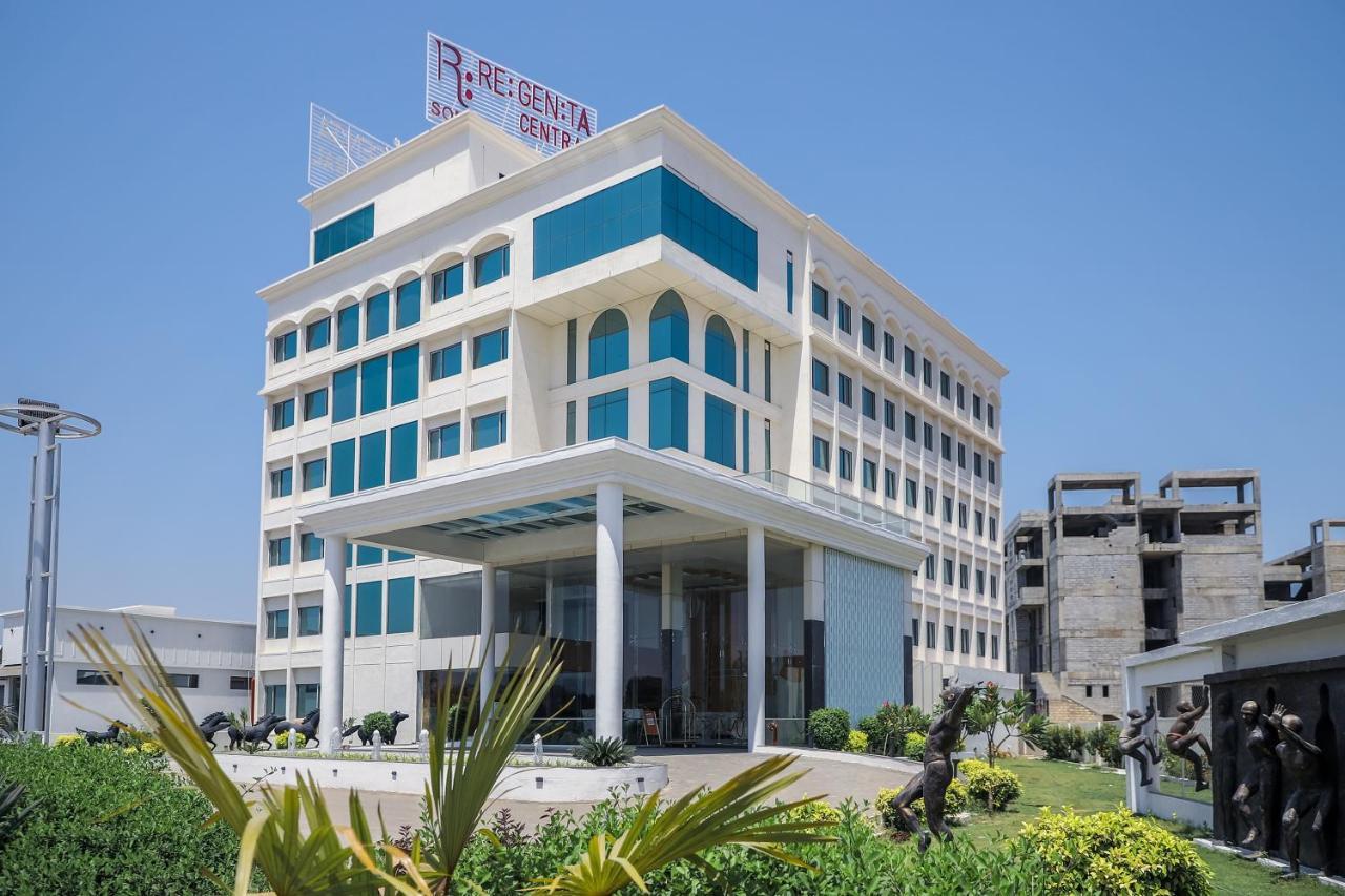 รีเจนตา เซ็นทรัล สมนาถ Hotel โสมนัส ภายนอก รูปภาพ